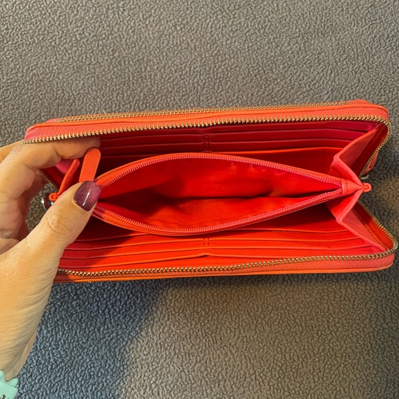 Coach Wallet - Picture 3 of 6